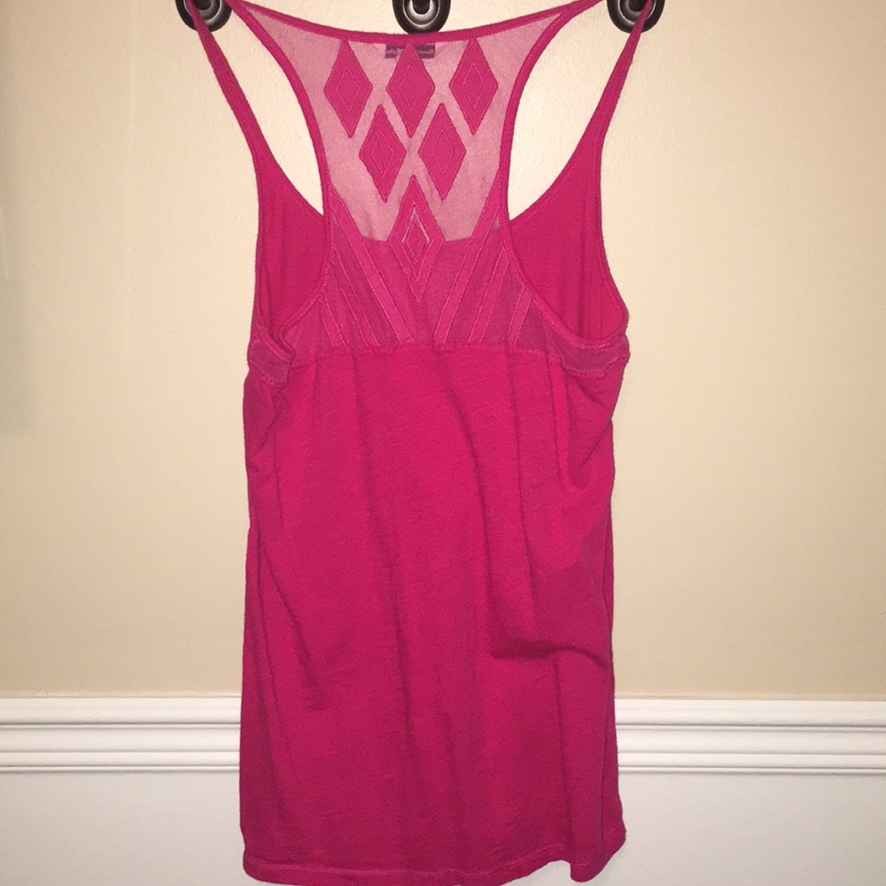 AEO Tank - Picture 2 of 3